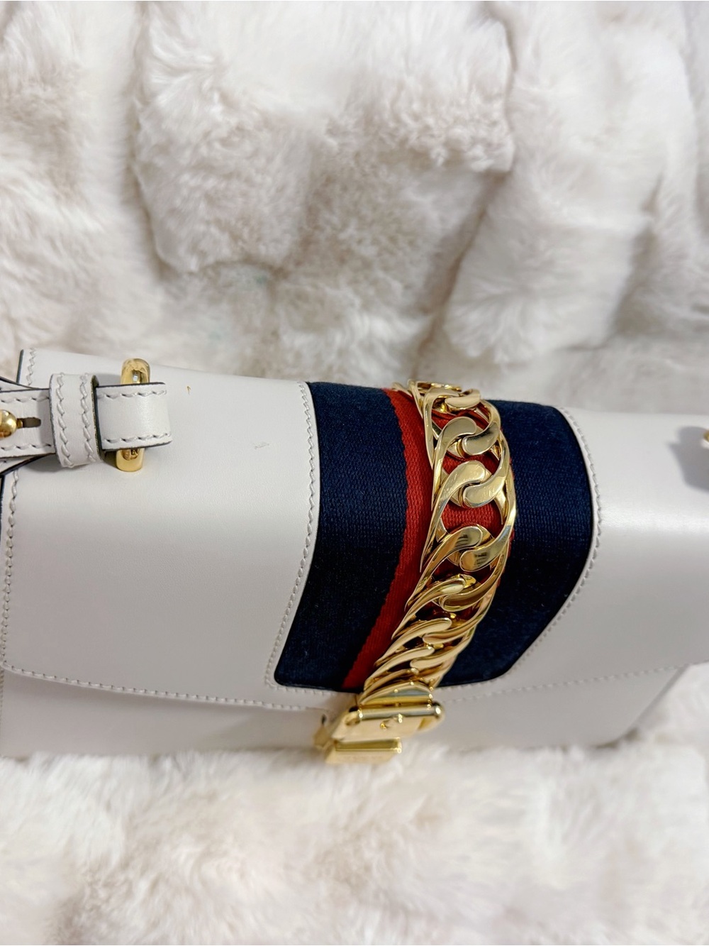 Gucci Sylvie small shoulder bag - Picture 8 of 15